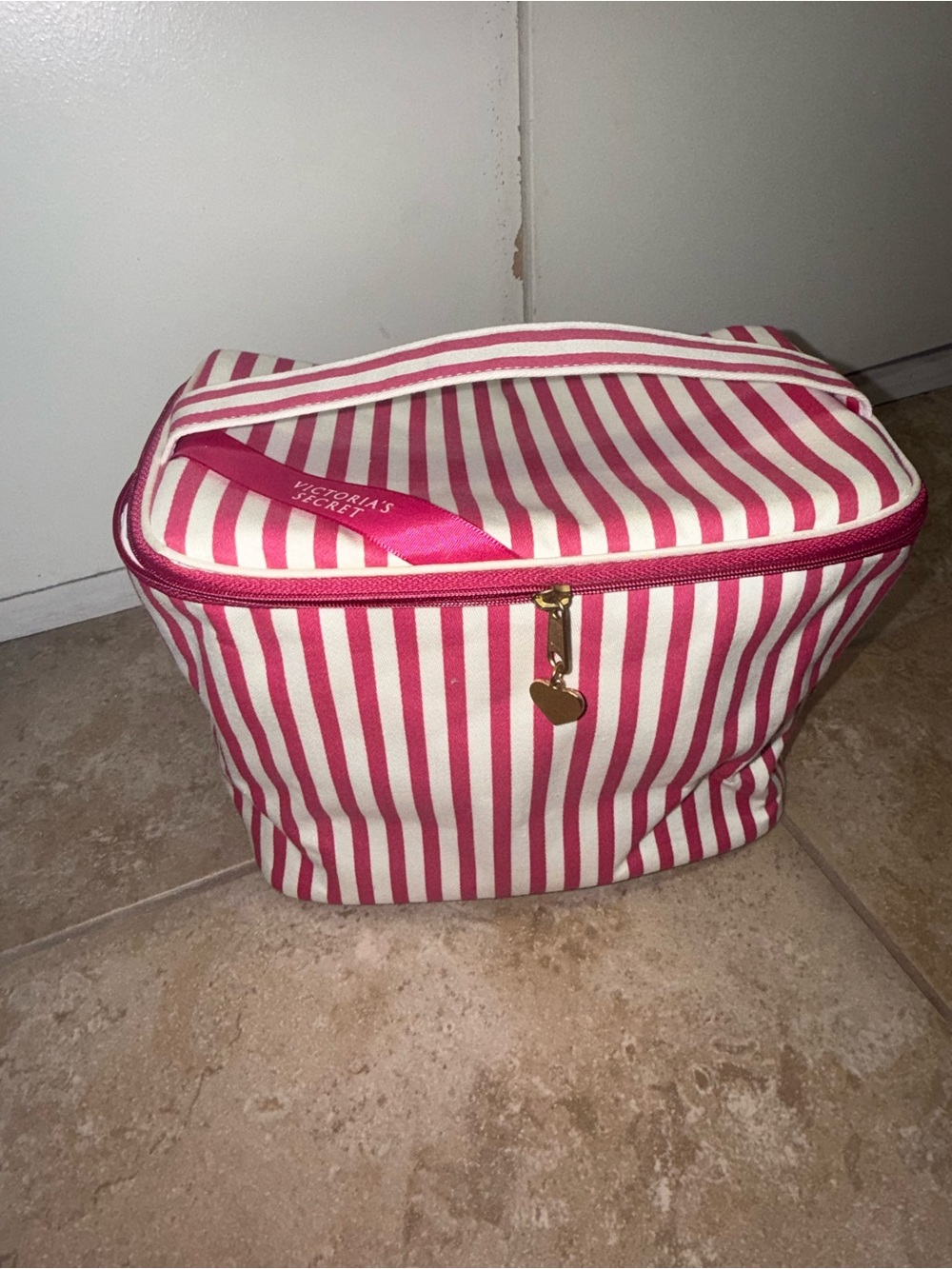 Vintage Victoria’s Secret lunchbox